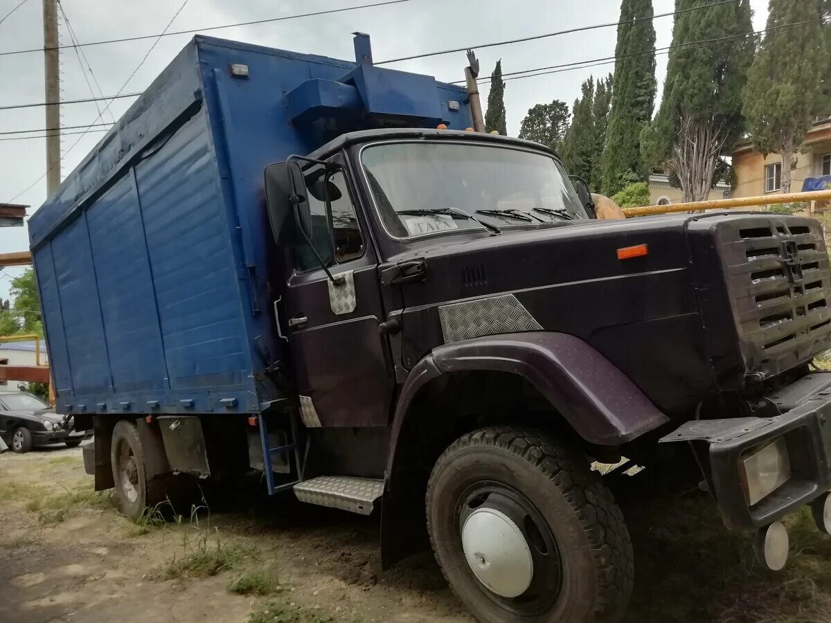 самосвал татра ямал. уазик бортовой макси база. грузовик зил 4331. вольво 460 тягач. авито авто с пробегом спецтехника грузовики.