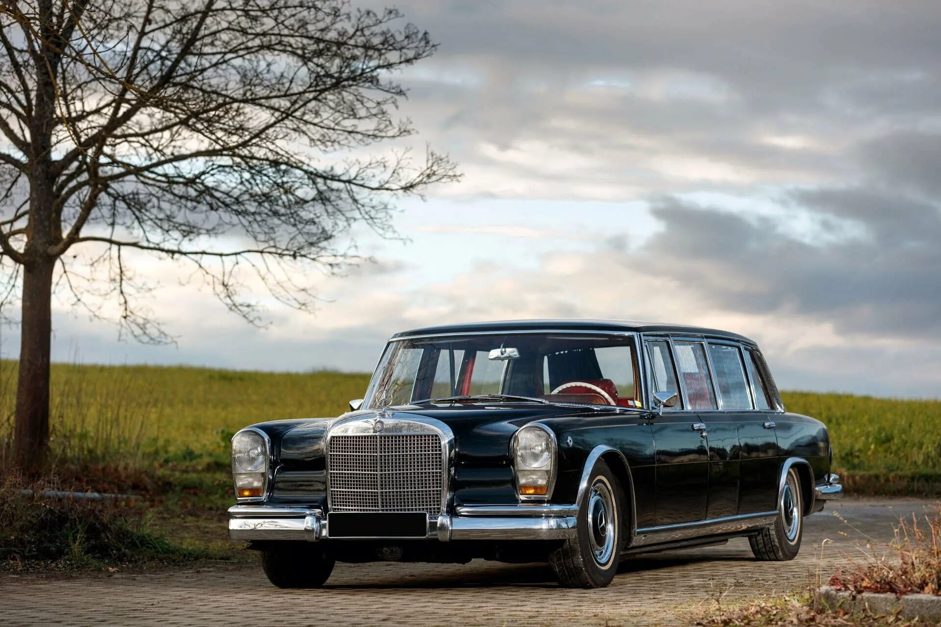 Мерседес бенц 600 w100. 600 сотый мерседес. Mercedes w100 600 pullman. 1964 mercedes-benz 600 (w100). Mercedes-benz w100 pullman.