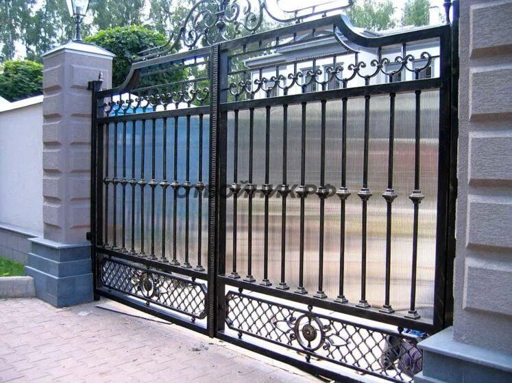 Литые ворота. Чугунные вороты. Каслинское литье ограда. Французские ворота кованые 19 век. Чугунные вороты.