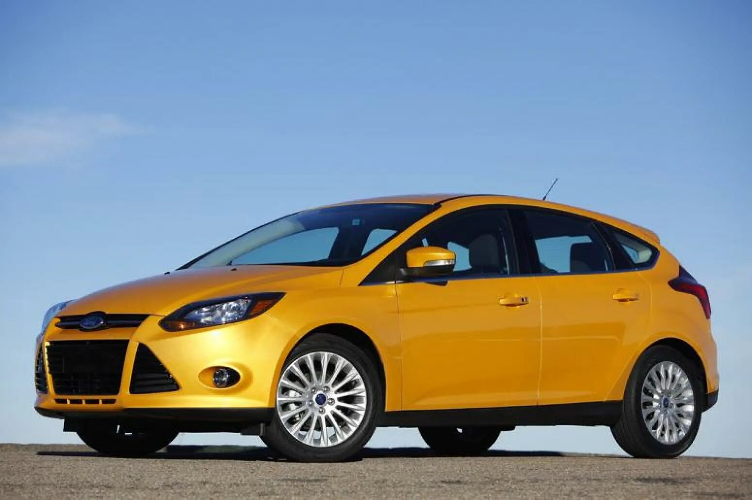 Купить форд фокус недорого. Ford Focus 2012. Ford Focus 2012 хэтчбек. Форд фокус 3 хэтчбек. Ford Focus 2012 седан.