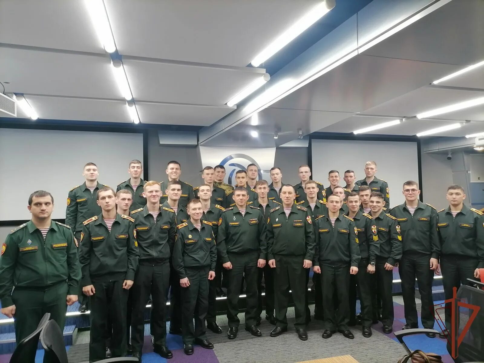 Российская гвардия. Начальник факультета – полковник крюков александр валентинович. Специальный факультет мто. Факультет технического обеспечения. Внг водители бтр.