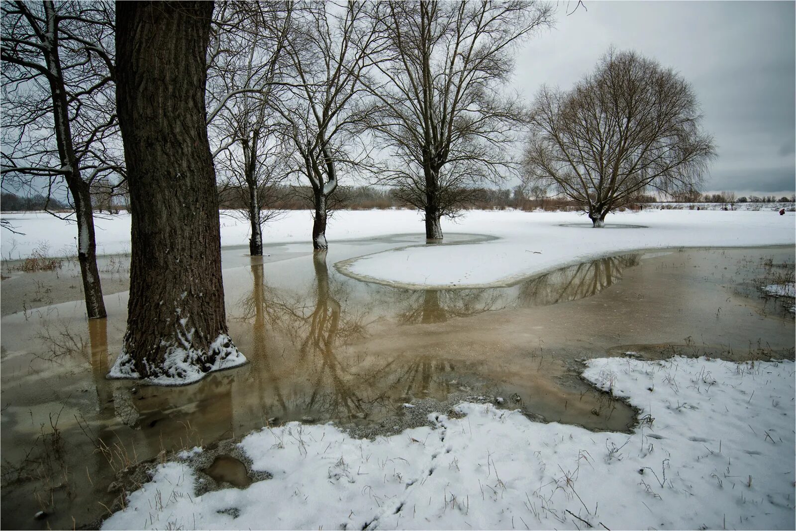 погода в новосибирске на апрель 2022 года. март оттепель. зимняя оттепель. оттепель картинки. оттепель.