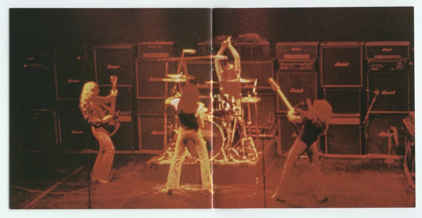 Статус кво клип. Status Quo Live обложка. Golden Earring. Status Quo 1970 - 1980 Live. Статус кво лайв Уэмбли.