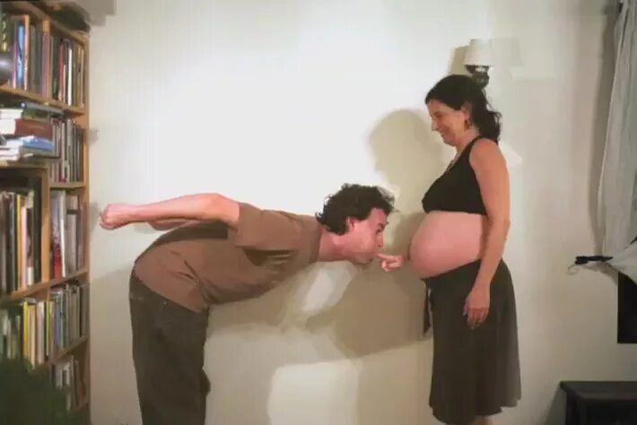 Как делают детей видео взрослые процесс. Уколы детям. Укол грудничку. Роды момент рождения ребенка. Как делают детей видео взрослые процесс.