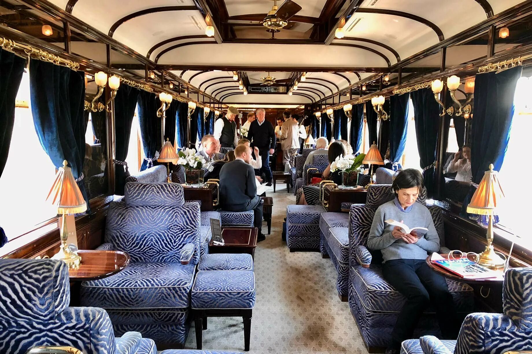 Железная дорога париж вена. Venice Simplon-Orient Express (Европа). Симплон Ориент экспресс. Venice Simplon-Orient-Express Восточный экспресс. Венеция Симплон Ориент экспресс поезд.