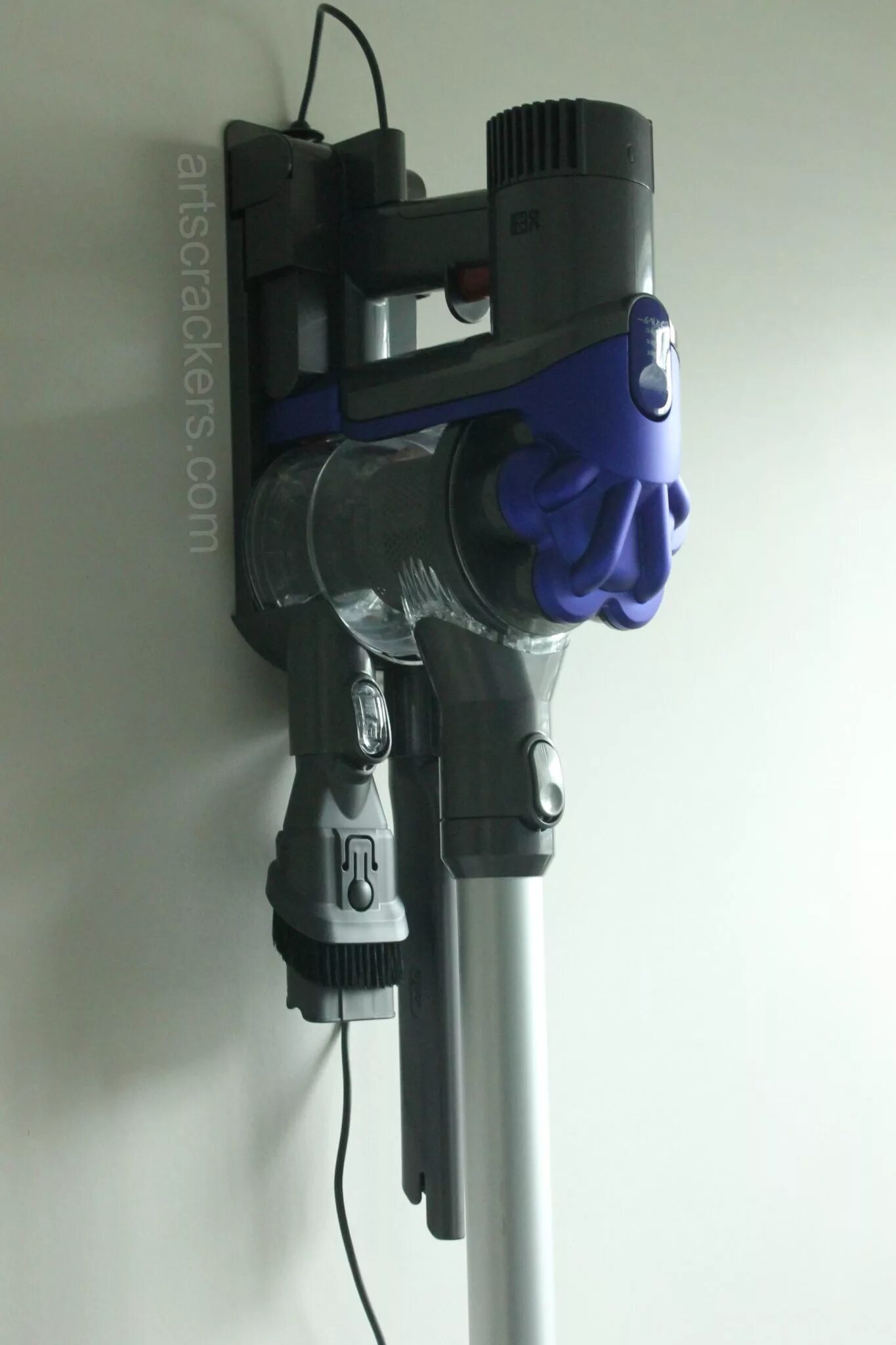 Держатель для дайсона. Dyson dc35. Плата Dyson dc35. Пылесос Дайсон крепление. Dyson dc02 пылесос.