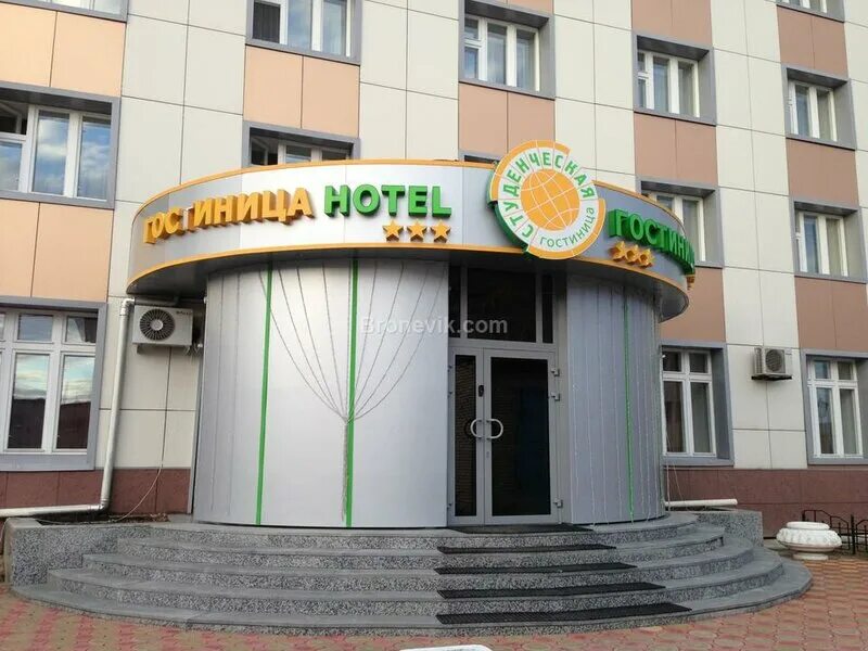 управление связи югорск. дворец семьи югорск. где в югорске можно. югорск финский район. дворец спорта югорск.