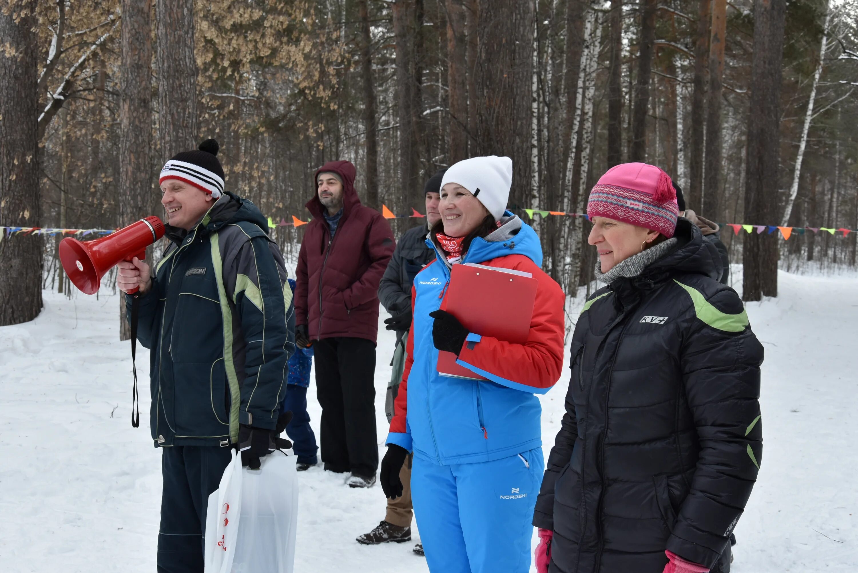 лыжные гонки дистанции. лучшие лыжницы россии в 2022. галич лыжные гонки 2021. лыжников 12. лыжная база янтарь северск.
