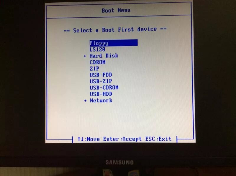 Биос f8. Материнская плата Gigabyte Boot menu. Boot menu ASUS ноутбук. Биос бут меню.