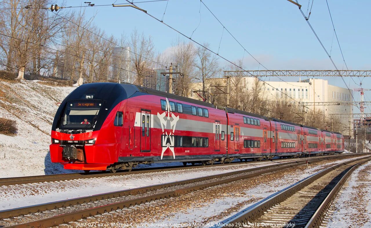 Поезд 368г. Штадлер эш2 электропоезд. Электропоезд эш2 «Евразия». Эш2 электропоезд электропоезда. Эш2.