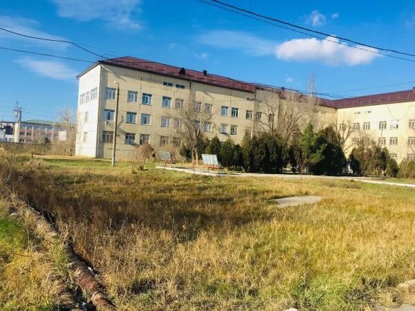 Улица сулеймана стальского каспийск. Каспийская цгб. Больница в каспийске. Центральная больница каспийск. Каспийская 2 целитель каспийск.