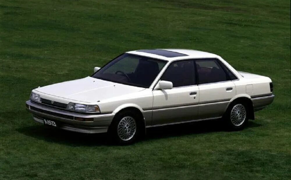Toyota vista 1992. Toyota vista 1989. Тойота виста 1989 года. Тойота виста св32. Toyota vista 1992.