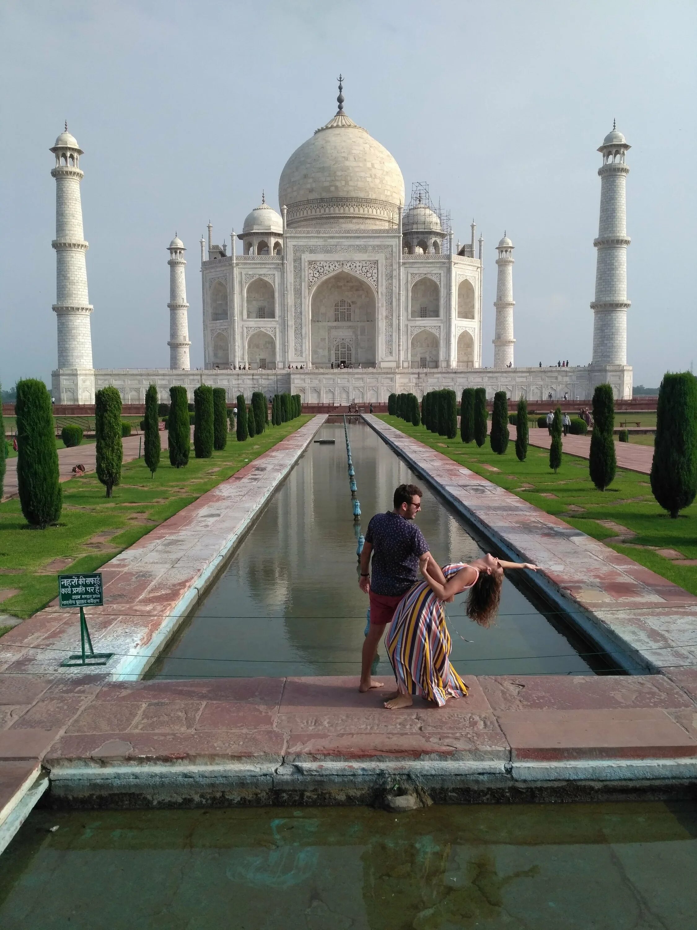 Дворец мавзолей Тадж-Махал. Храм в Индии Тадж Махал. Тадж-Махал (Taj Mahal). Мавзолей Тадж Махал всемирное наследие. Тадж махал расположен