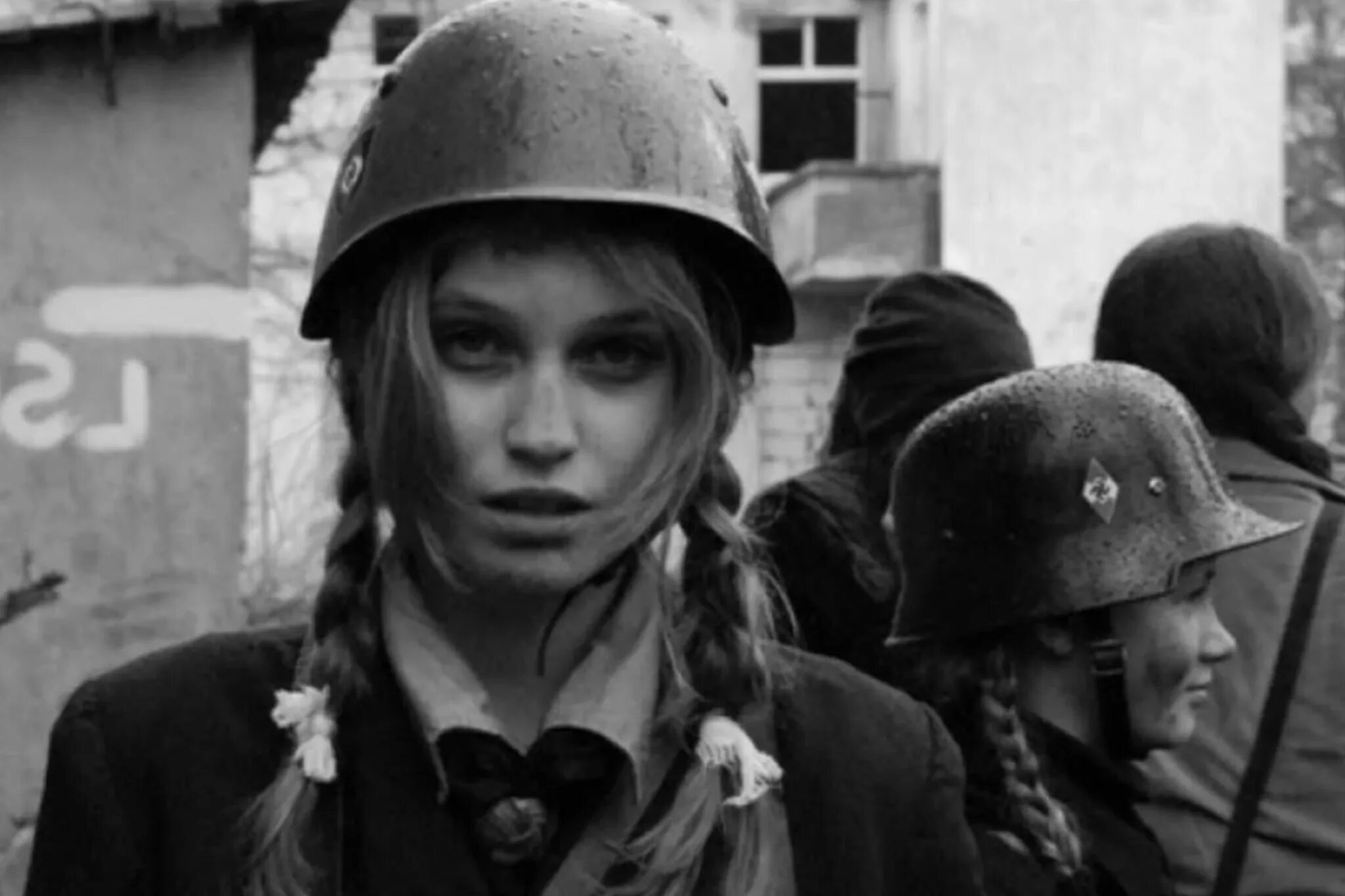 Женщины третьего. Женщины третьего
