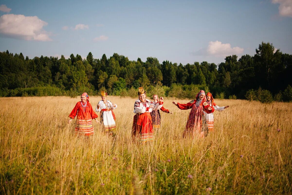 Русский народный хоровод. Традиционная народная культура. Фольклор русского народа. Музыкальный фольклор. Мелодия русской души