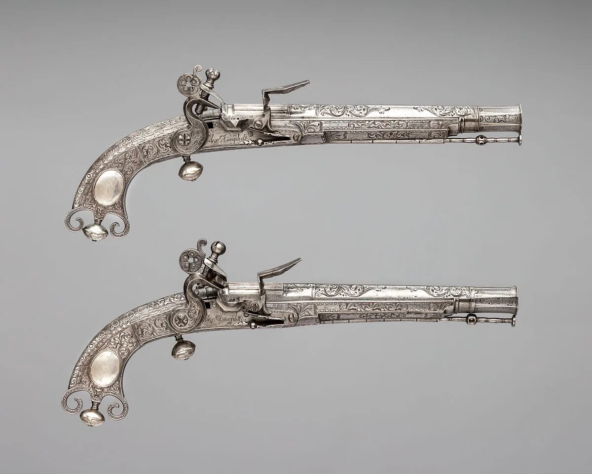 Кремневый пистоль 18 века. Кремниевый револьвер 1730.