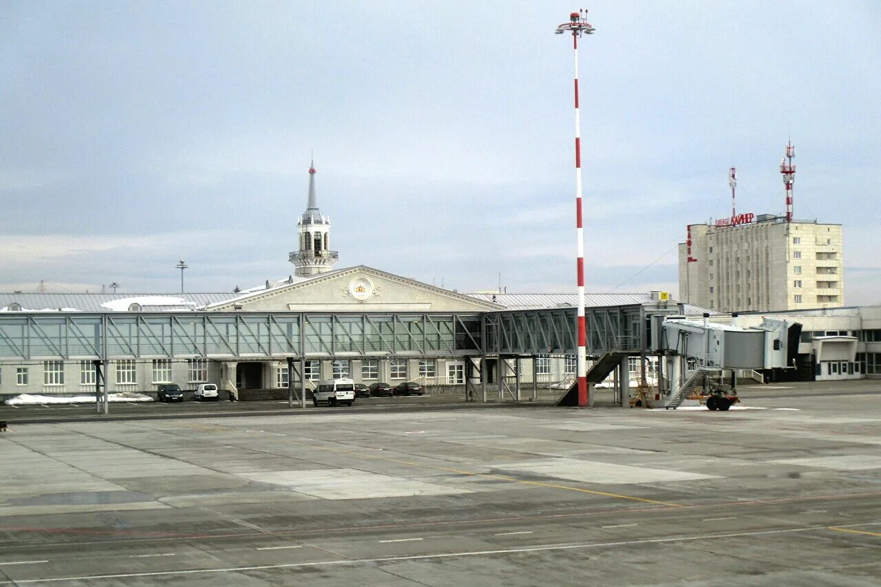 аэродром горный щит. аэропорт кольцово екатеринбург. аэропорт кольцово кдп. аэропорт кольцово сверху. впп кольцово.