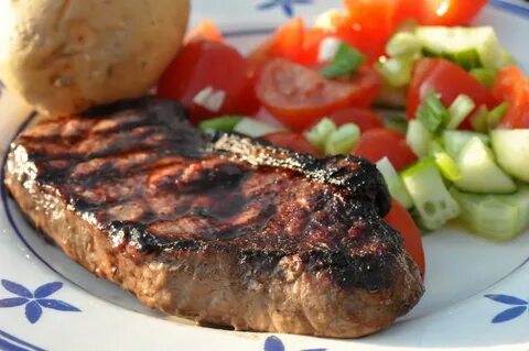 Вкусно пожарить антрекот из свинины