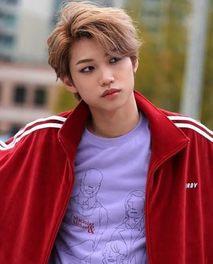 Фотки феликса. Stray Kids Феликса. Ли Феликс Stray Kids. Феликс кпоп Stray Kids. Феликс из Stray Kids красный.