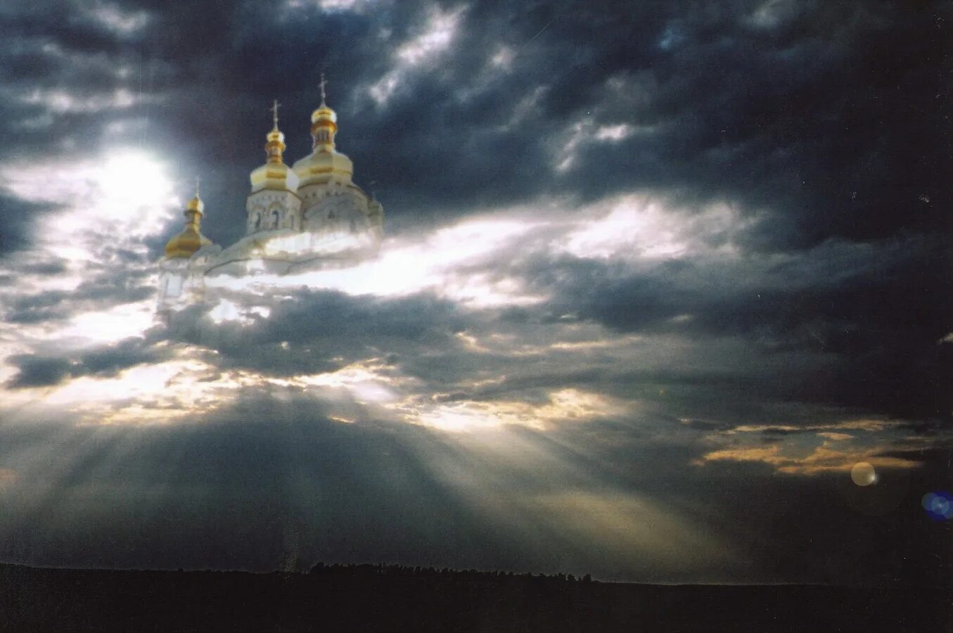 Храм бога неба. Небесная церковь. Храм бога неба. Ансамбль храма неба в пекине. Башни от земли до неба.