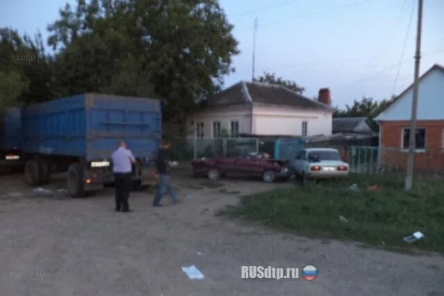 Станица Староминская Краснодарский край. Авария в Староминской вчера. ДТП станица Азовская ул Ленина. Станица Новоалексеевская Краснодарский край. Староминская краснодарский край суд