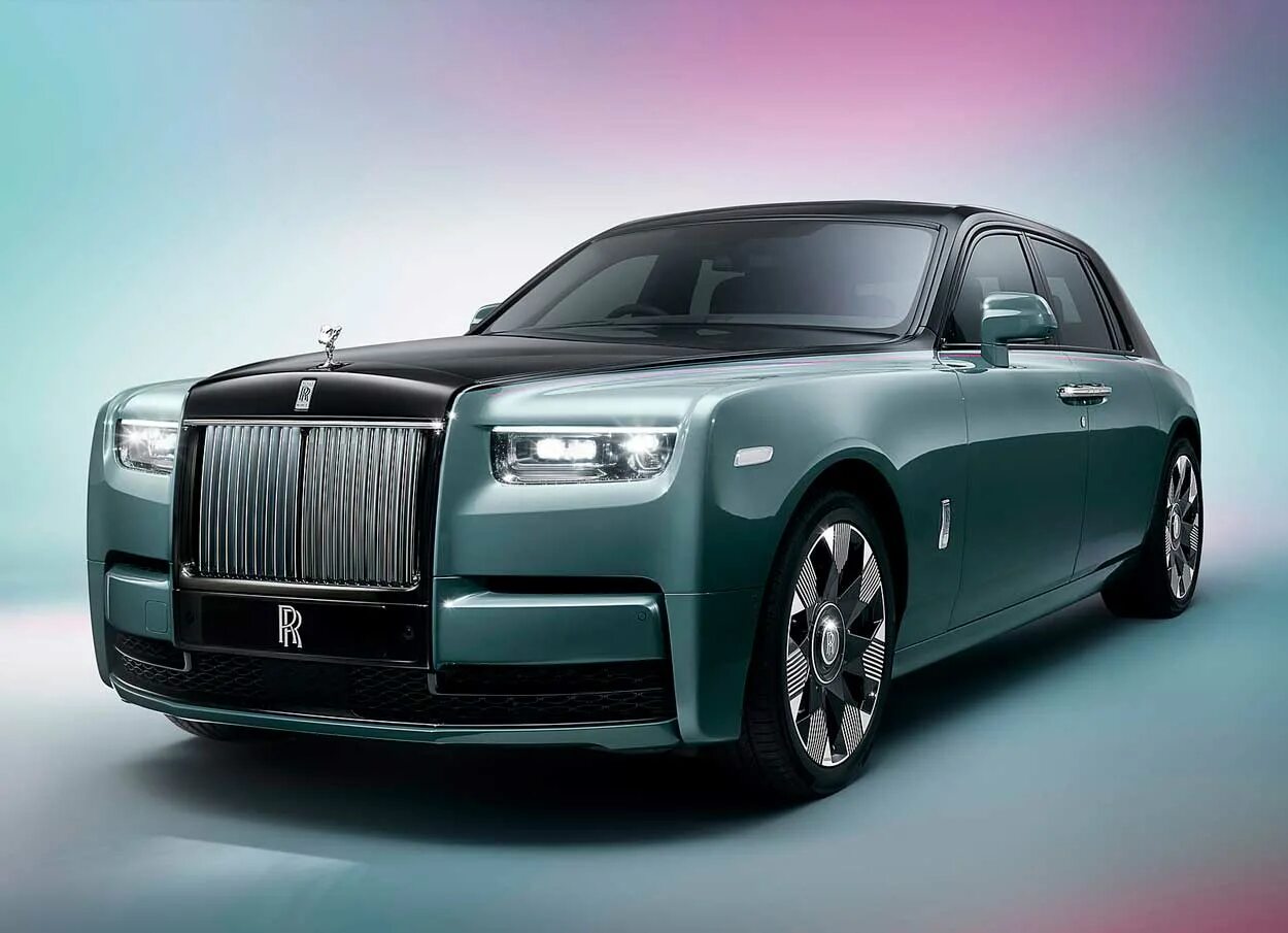 Роллс ройс страна. Rolls Royce Phantom 2023. Rolls Royce Phantom 2022. RR Phantom 2022. 2023 Rolls-Royce Phantom Series II.