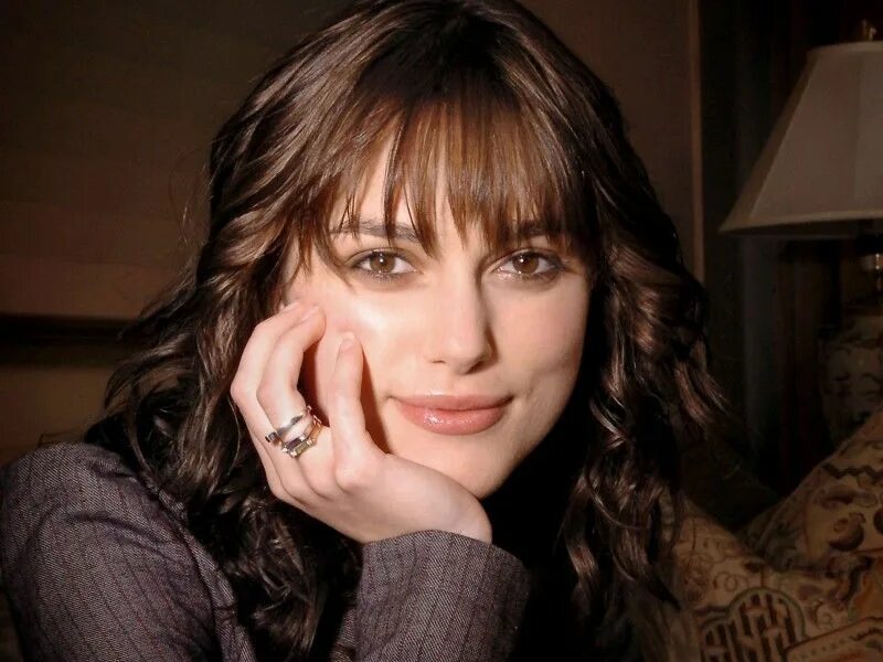 Как выглядит 35 лет. Фото 35 летних женщин. Женщина 35 лет. Женщина 30 лет. Красивые женщины после 40.