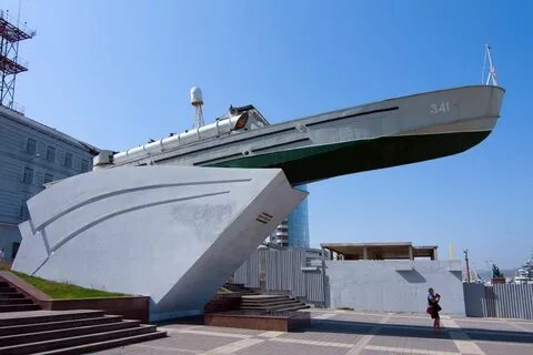 Город герой моряков
