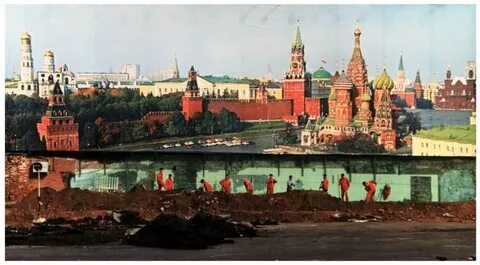 У стен великого кремля