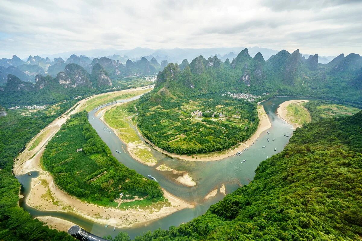 Какие крупные реки в китае. Река Янцзы Китай. Реки Китая Янцзы и Хуанхэ. Чжуцзян Юньнань. Юньнань-Гуйчжоуское Нагорье.