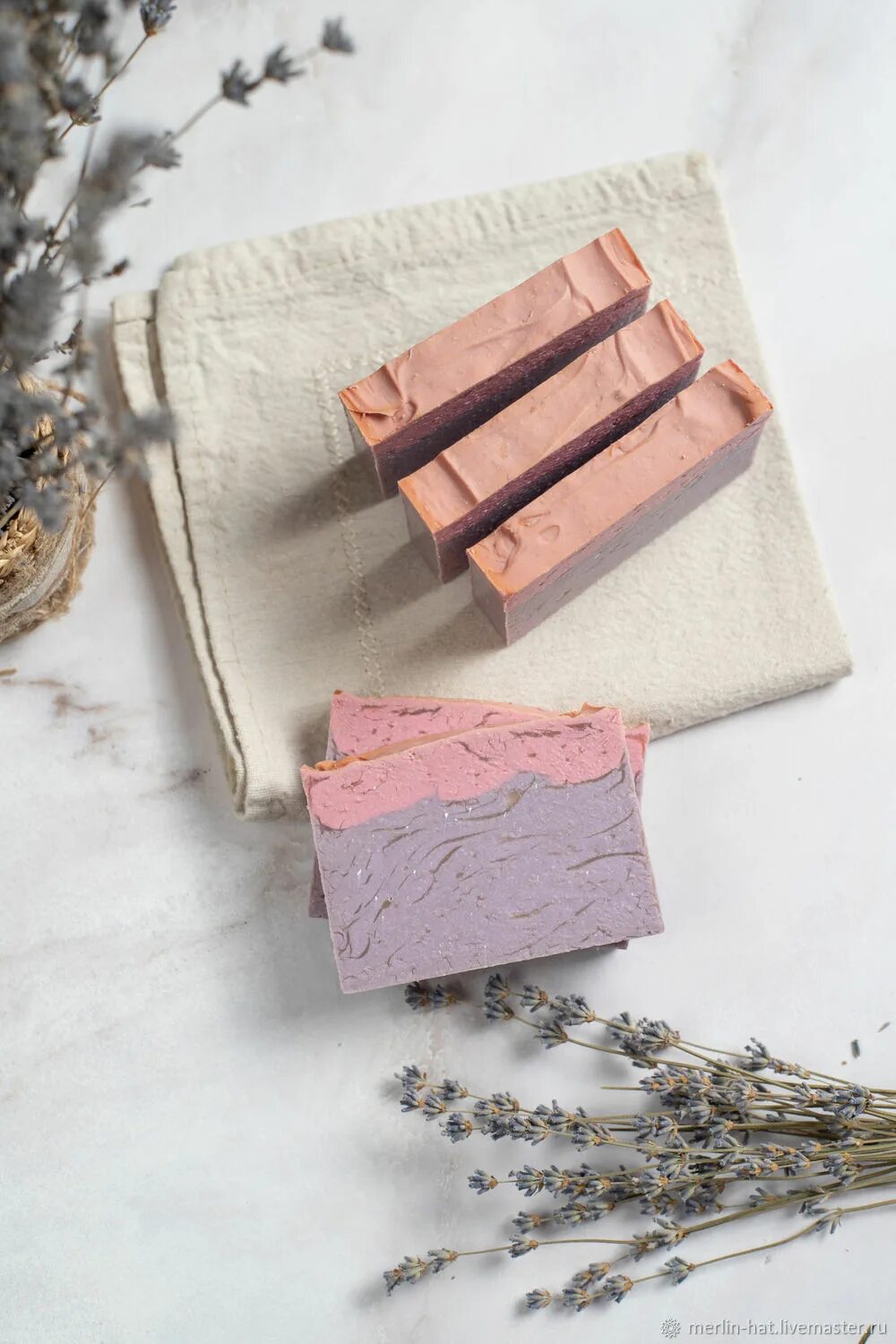 Wet wood. Wet wood. Конфеты горная лаванда. Итальянское жидкое мыло. Le blanc мыло.