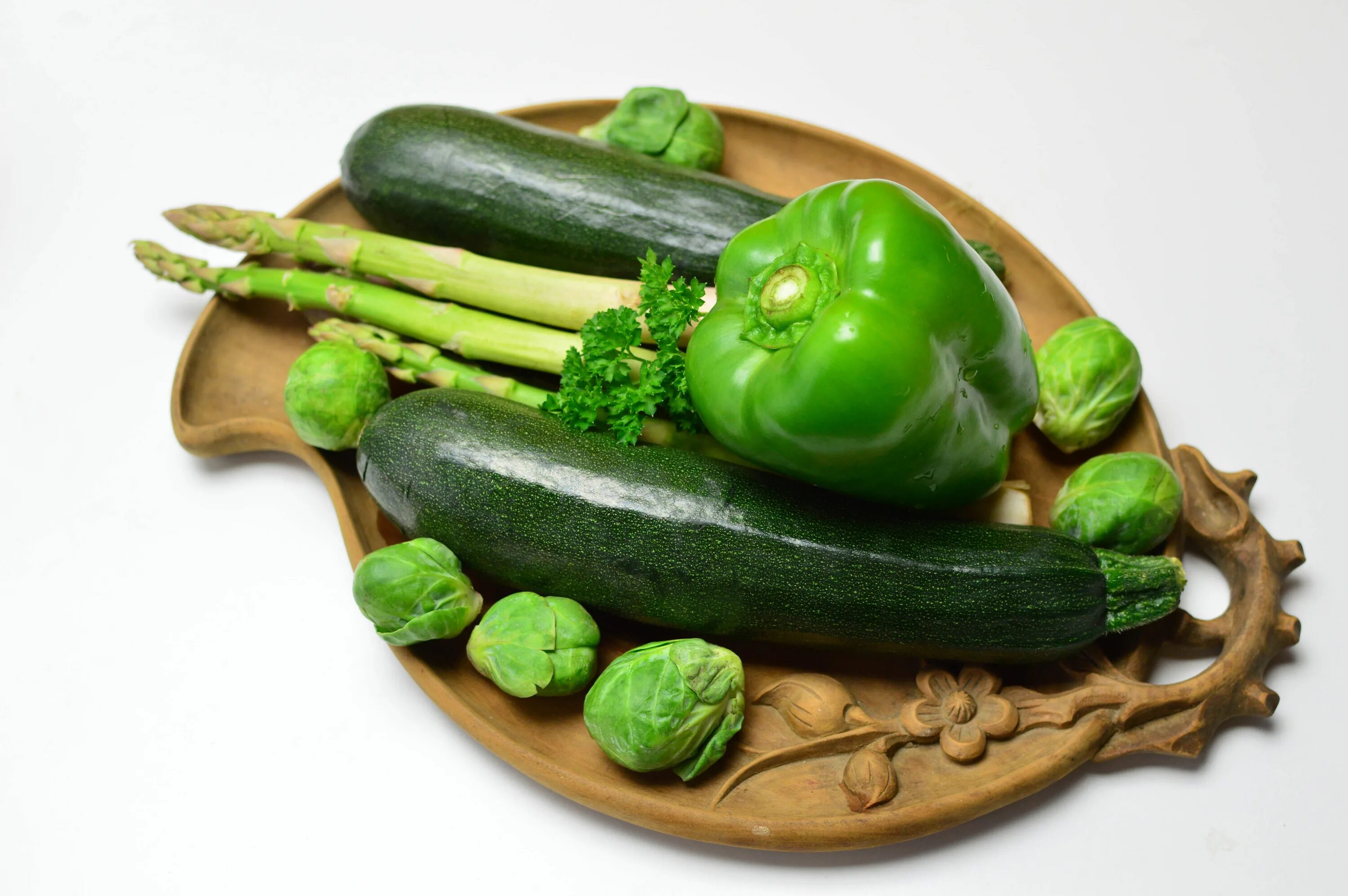 Цукини баклажан помидор перец. Печеные овощи. Кабачки,перец,баклажаны. Перец цукини. Салат кабачки с болгарским перцем.