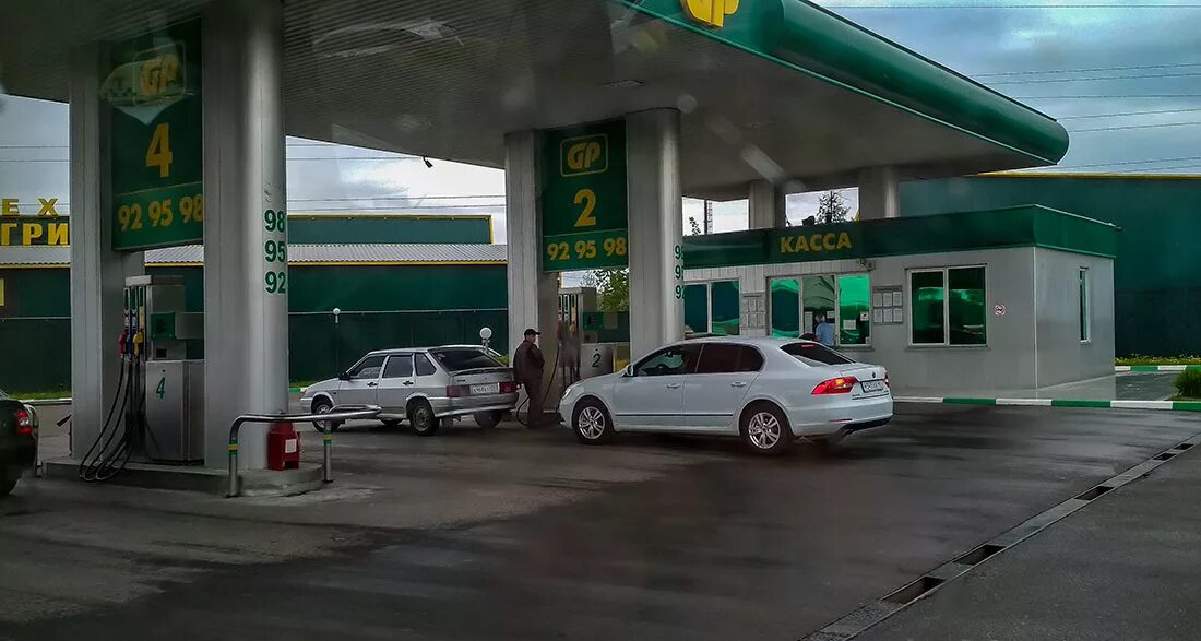 Заправки в обнинске. Азс обнинск. Газовая заправка. Киевское шоссе 108 обнинск. Заправки в обнинске.