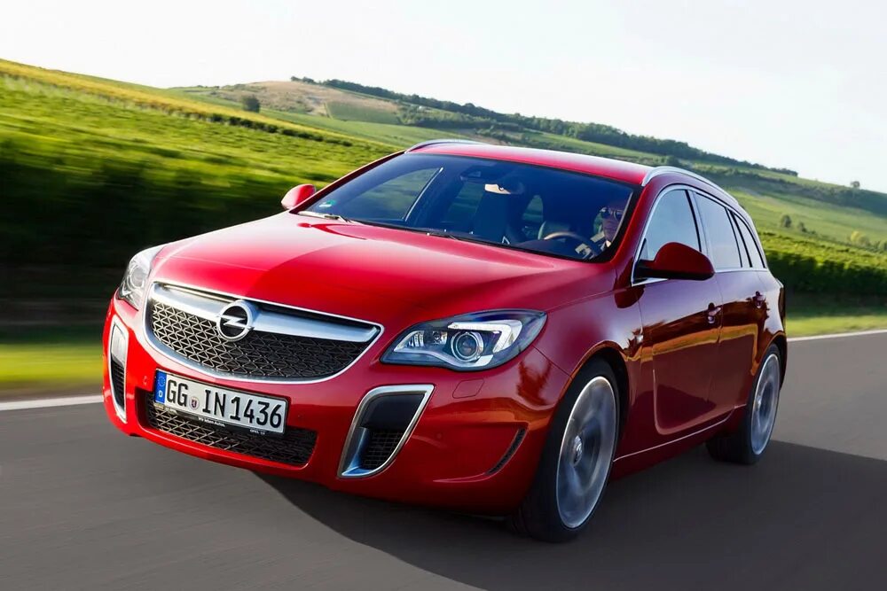 Опель чья машина. Opel corsa 5d. Opel insignia gtc. Opel astra caravan 2007. 8 универсал.