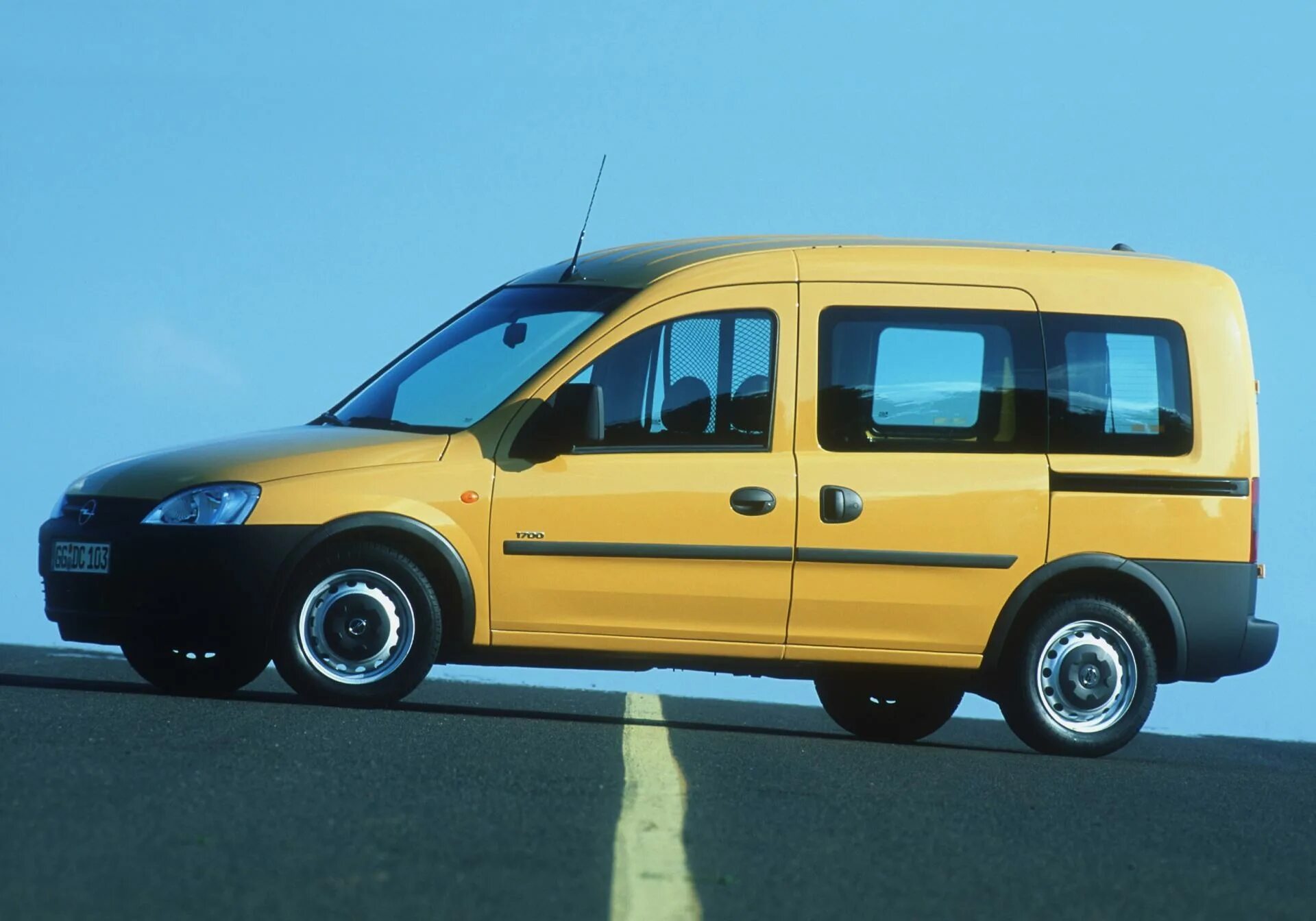 Опель комбо 1. Opel Combo 2001. Opel Combo c 2003. Combo c 2001 Opel. Opel Combo 2005.