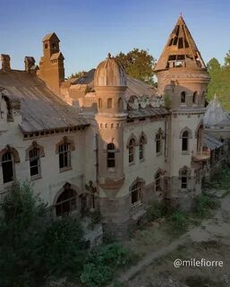 Здешние места