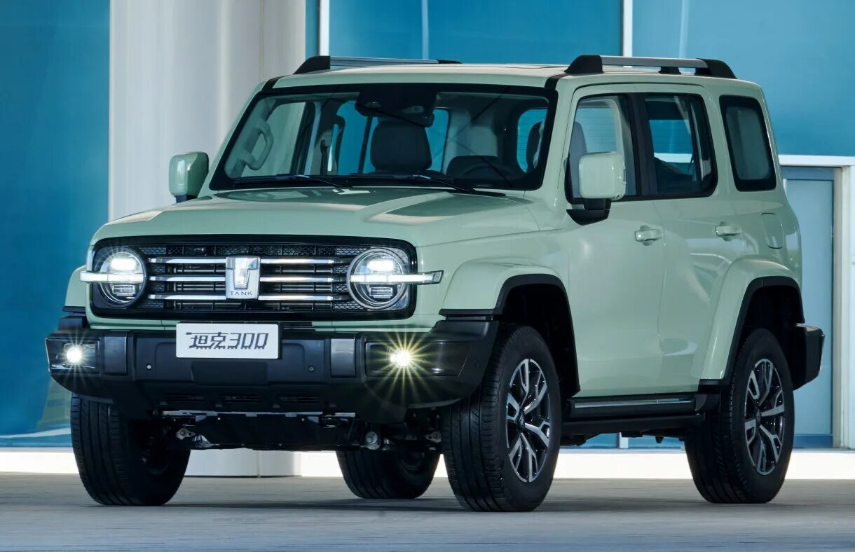 Haval tank 500. Джип резвани танк. Rezvani hercules 6x6. Кто производитель автомобиля танк. Восток моторс выиграли танк.