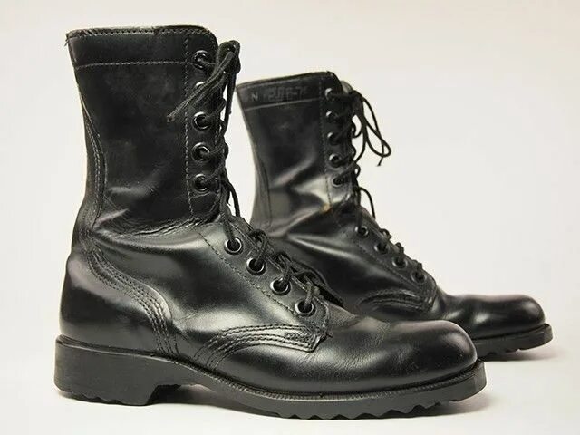 Normatec для ног. Boots reboots. Берцы солдат во вьетнаме. Reboots go. Солдатские берцы.