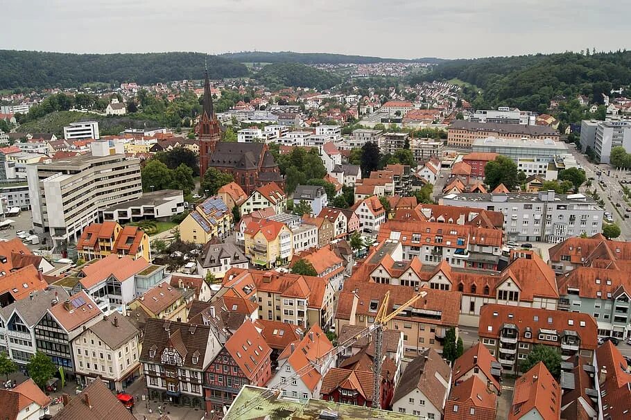 Хайденхайм. Heidenheim Германия. Хайденхайм-на-Бренце. Хелленштайн (замок, Баден-Вюртемберг). Хайденхайм город в Германии фото.