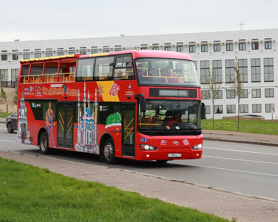 Автобус Московский 2х этажный. Экскурсионный автобус по Москве двухэтажный. ЛИАЗ двухэтажный. Двухэтажный автобус ЛИАЗ туристический.