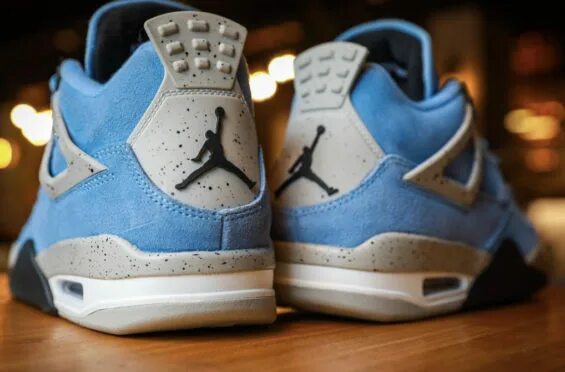 Air jordan retro blue. Nike air jordan 4 retro university blue. nike air jordan 4 university blue. nike air jordan 4 blue. nike air jordan 4 retro голубые.