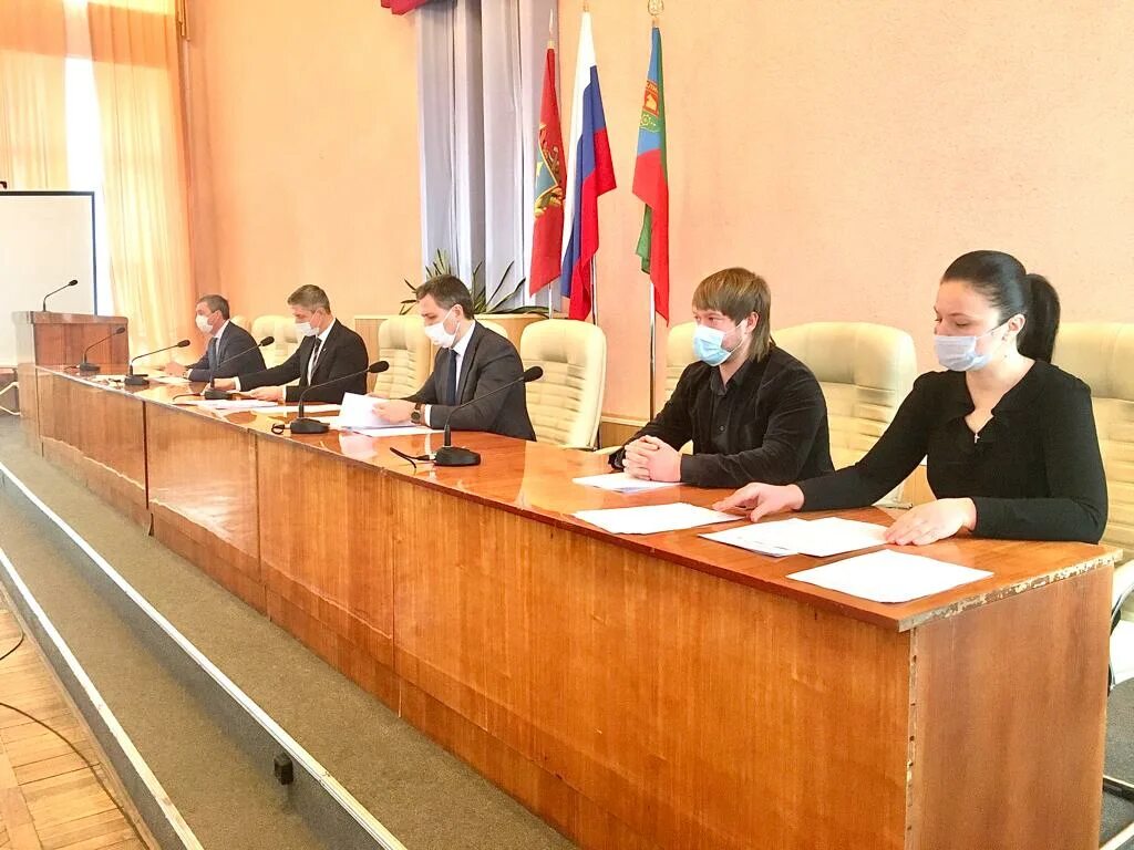 Соцзащита клинцы. Зал совещаний администрации города. опекунство зал заседания. заседание совета при горсовете мухамедщин. индюшный последние новости клинцы.
