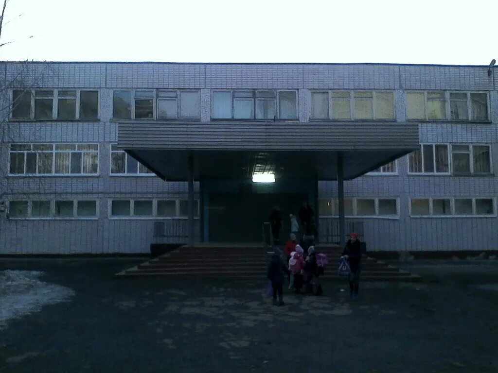 школа 63/2 тюмень. уфимцева школа 63 саратов. моу сош 63. школа 63 саратов учителя. моу сош 63 саратов 63.