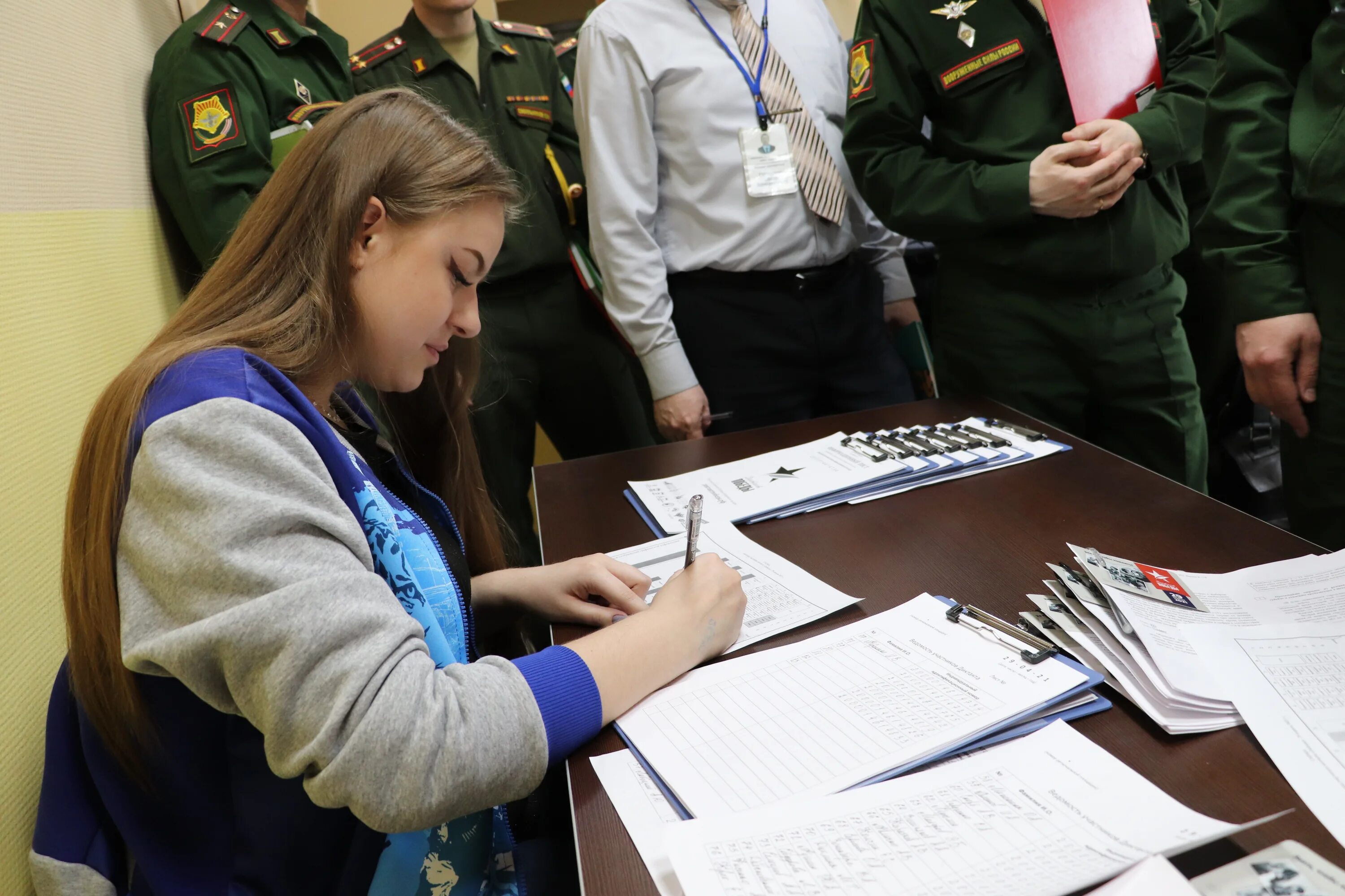 Сколько лет великой победе в 2024. Диктант Победы. Бейджики на диктант Победы. Диктант Победы 2022. ЯГПУ диктант Победы.