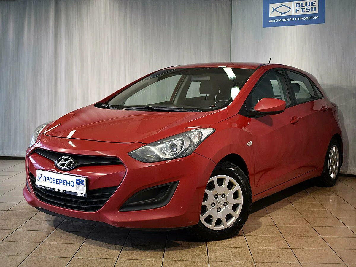 Hyundai i30 2012. Хендай i30 2012. Хендай i30 красный. Hyundai i30 2012 -30.