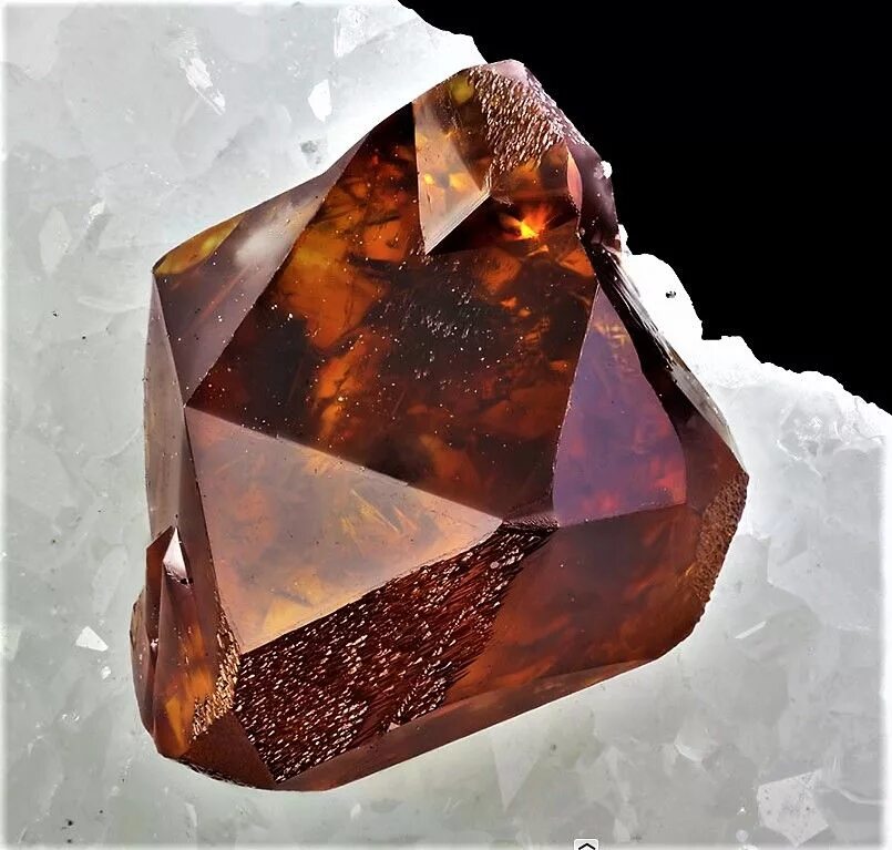 Обжиг zns минерала сфалерита. Kristall Minerals с120. Сфалерит минерал. Sphalerite камень. Камень бриджманит минерал.