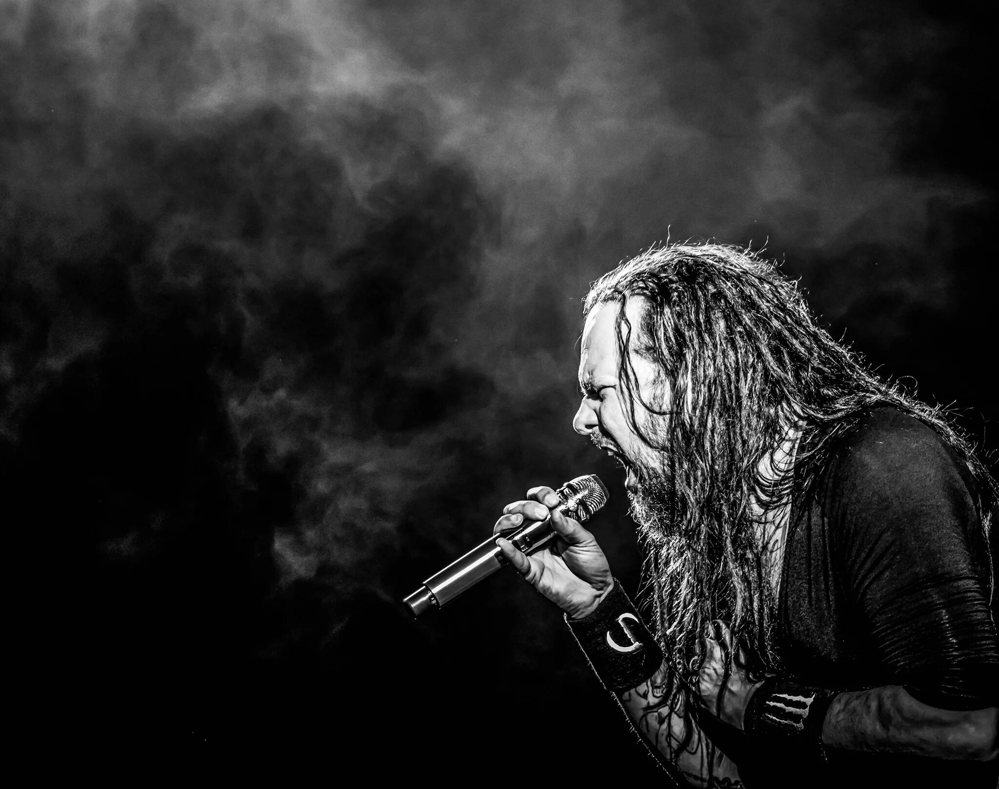 Korn обложки альбомов. Korn "the nothing". Перевод песни daddy korn. Korn джонатан дэвис в молодости. Korn jonathan davis.
