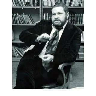 Писатель семенов