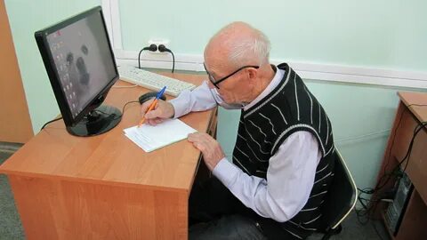 Обучение компьютеру пожилых людей