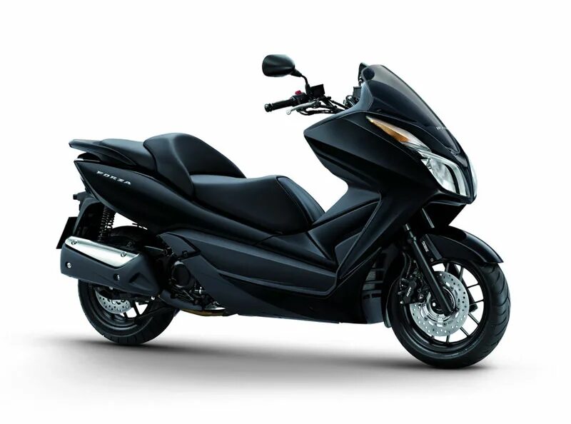 Маленький японский скутер. Yamaha 1990-2000 скутер. Мопед хонда 50 кубов двухтактный. Honda forza 300. Японский скутер honda.